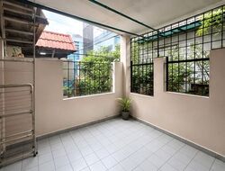 Sennett Estate (D13), Terrace #592495431